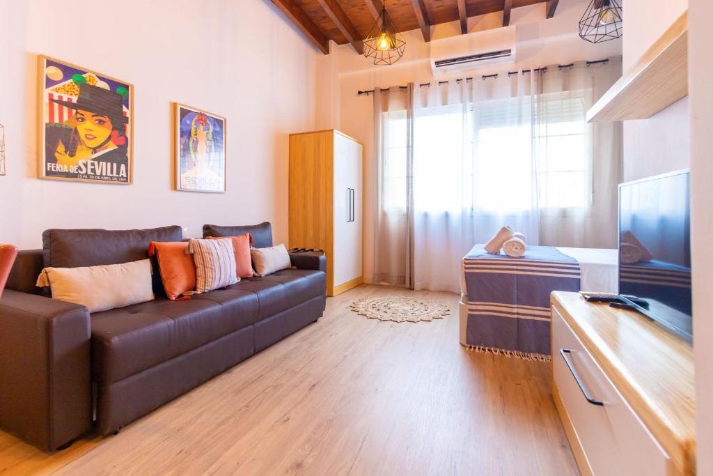 Posezení v ubytování Fabie Triana Loft by Valcambre