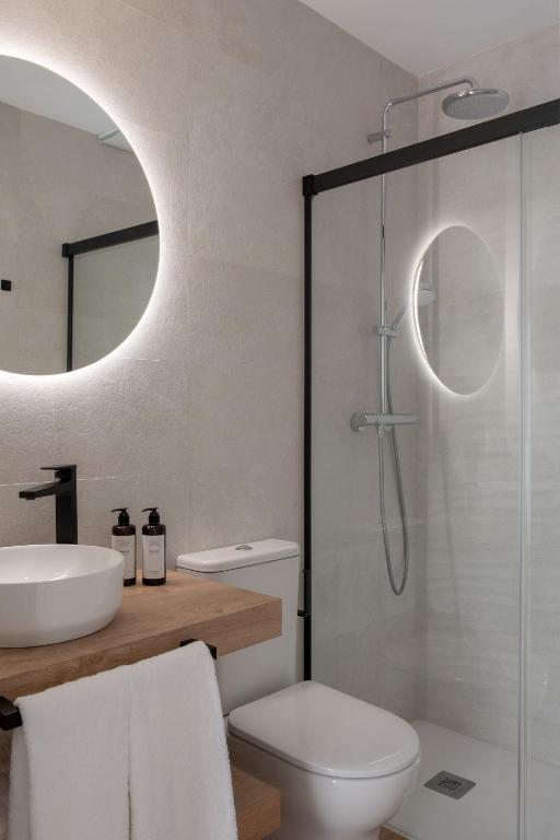 Coliseum Boutique Apartments - 7