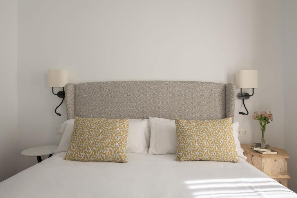 Coliseum Boutique Apartments - 13