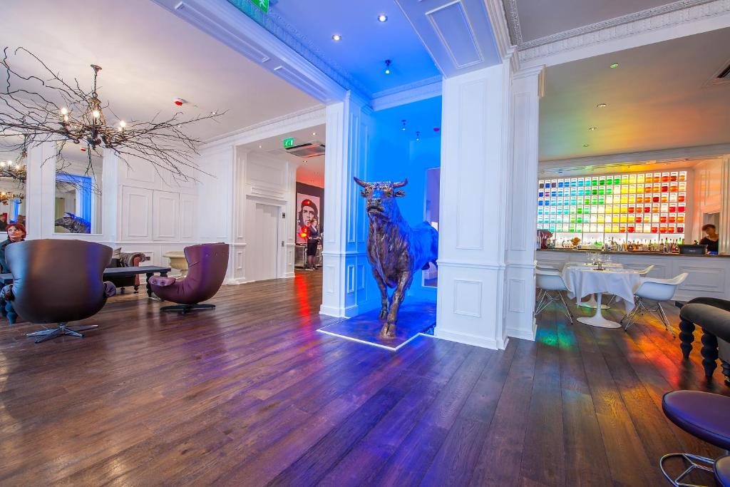 The Exhibitionist Hotel - Resim 18