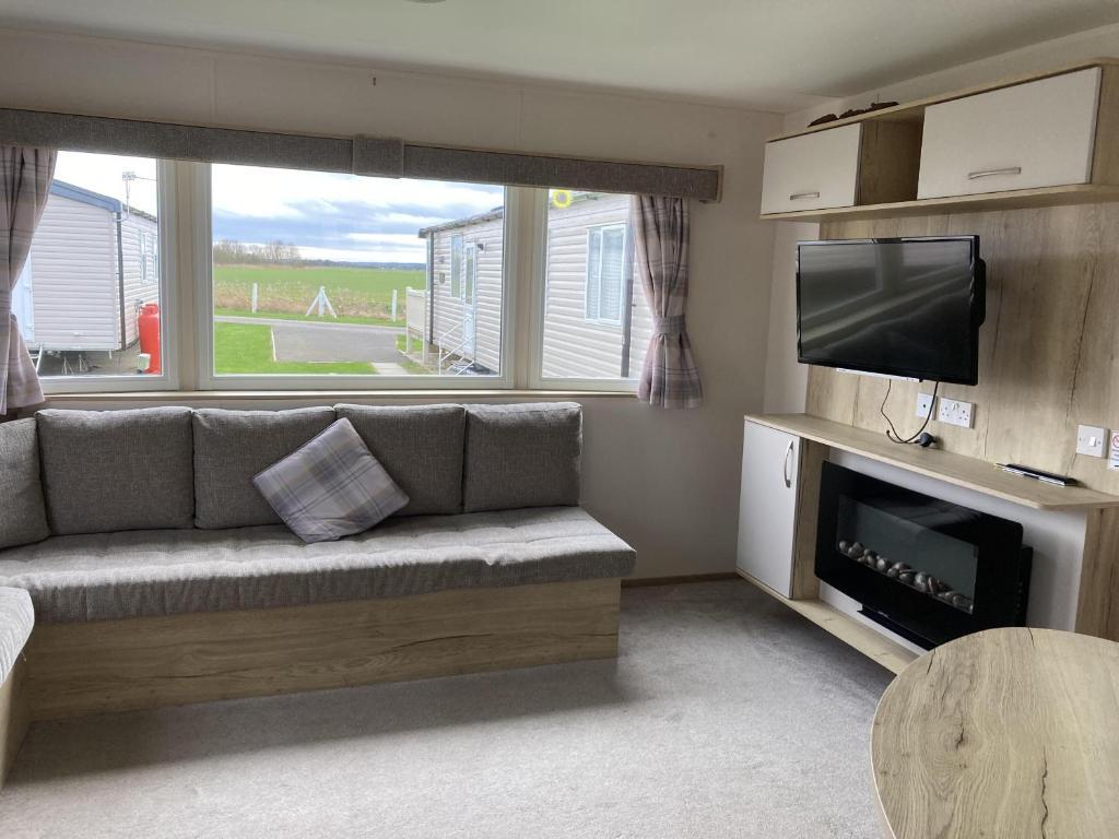 8 berth caravan with decking at Haven Golden Sands Caravan Park ref 63037I