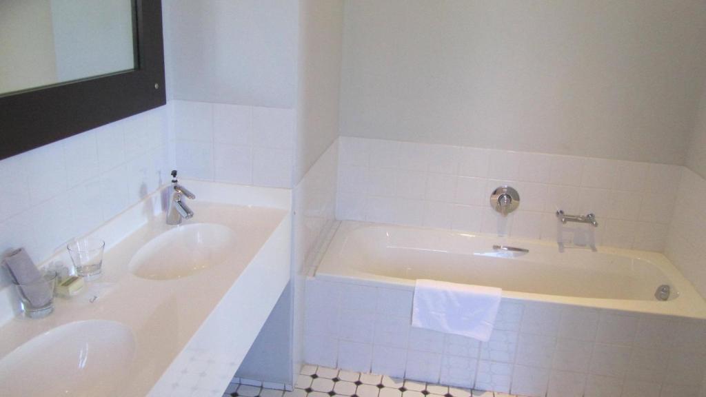 Cape Riviera Guesthouse - Superior Double Room