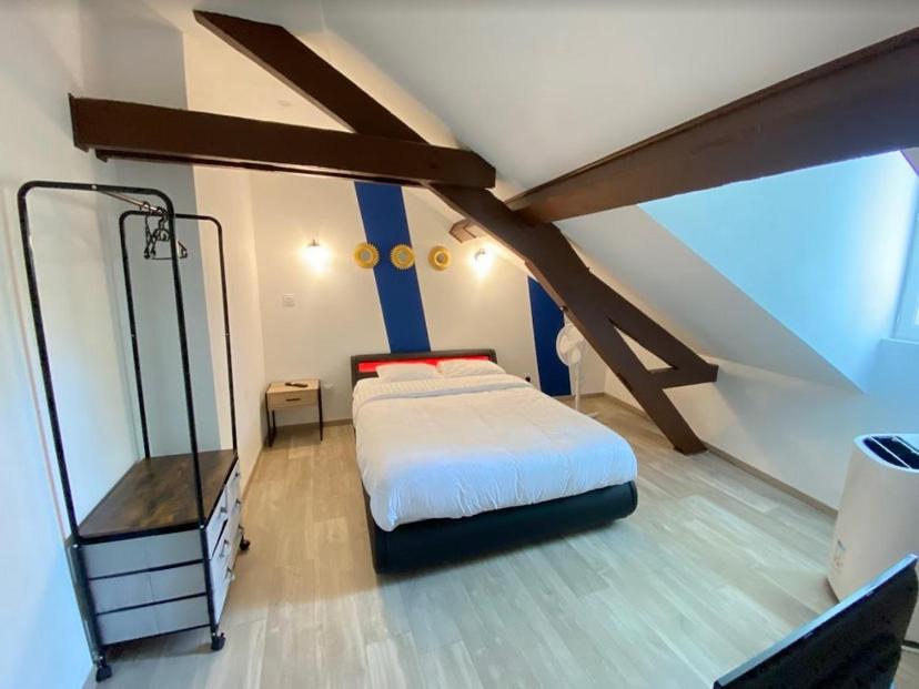 Posteľ alebo postele v izbe v ubytovaní La Residence des Célestins - Appartement Duplex N14 - Centre Vichy