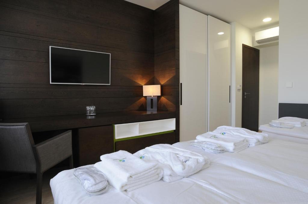 Hotel Harmony Medical & Wellness-Free Parking, 1,8km from the center - 10