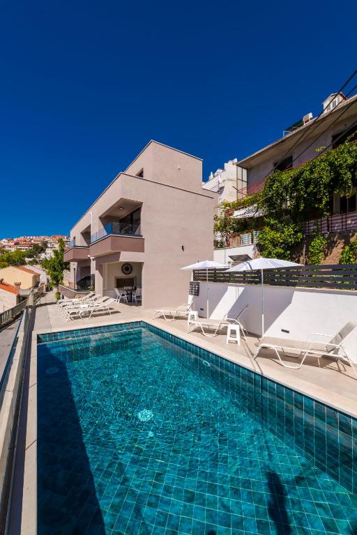 Bazén v ubytování Apartman MaKris No3 nebo v jeho okolí