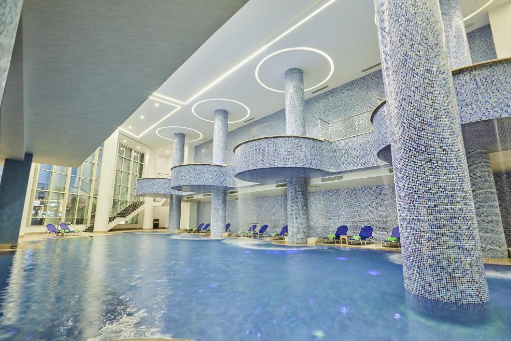 Bazén v ubytování Pickalbatros Blu Spa Resort - Adults Friendly 16 Years Plus- Ultra All-Inclusive nebo v jeho okolí