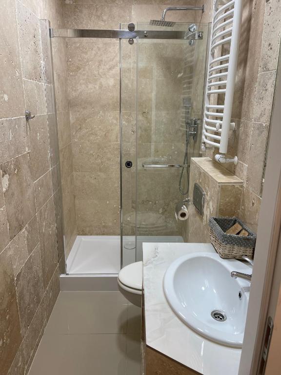 Hotel Legenda - Double Room With Extra Bed