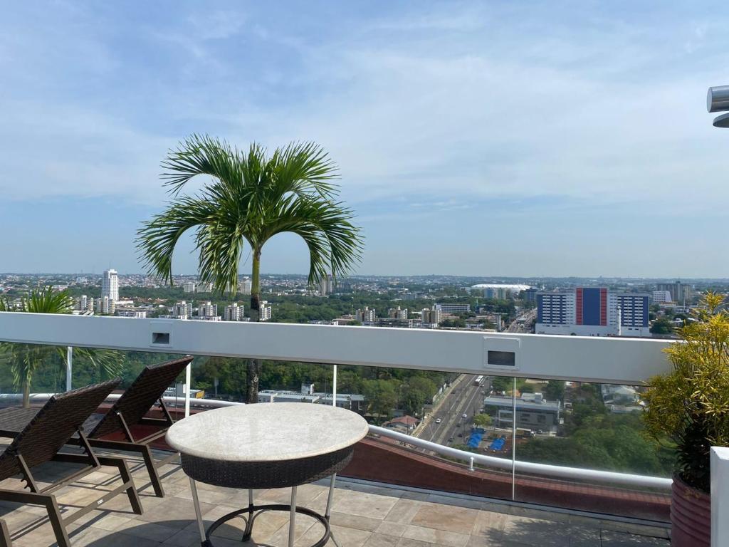 Un balcón o terraza en Millenium Hotel Flat