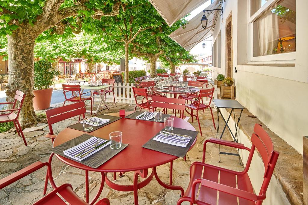 Restaurace v ubytování Arraya