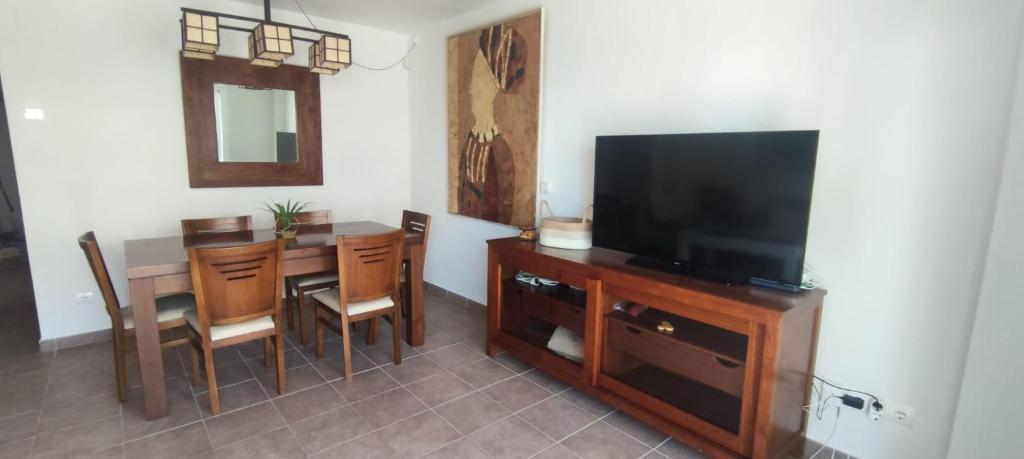 TOYO Apartamento golf y playa - Three-Bedroom Apartment