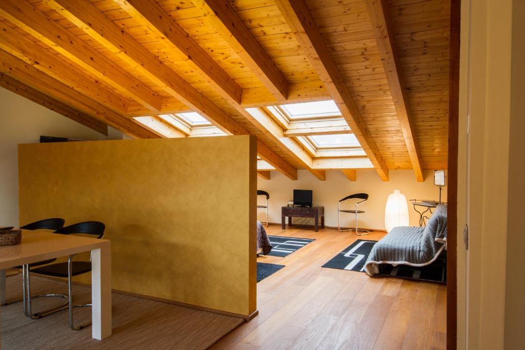 Vip Bergamo Apartments - Studio With Terrace