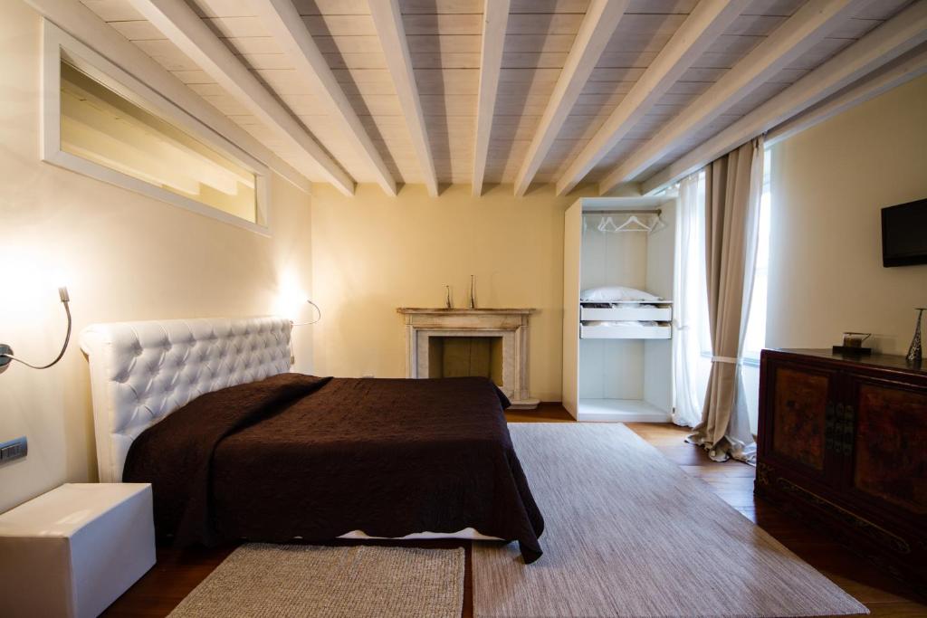 Vip Bergamo Apartments - Superior One-Bedroom Apartment With City View