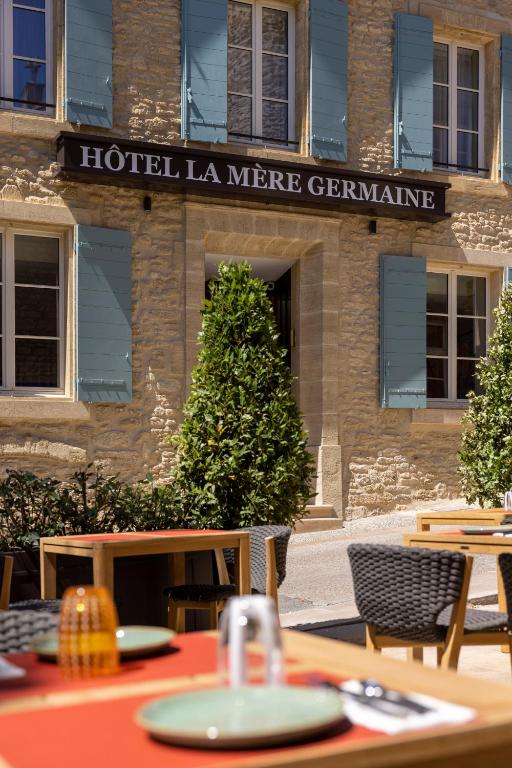 La Mère Germaine — photograph 5