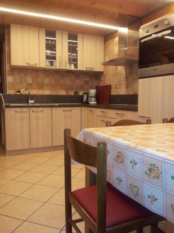 Kuchyň nebo kuchyňský kout v ubytování Chalet Karin