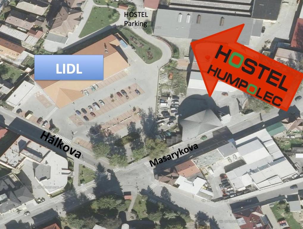 フンポレツにあるHostel Humpolecのハンバーガー付きの都市地図