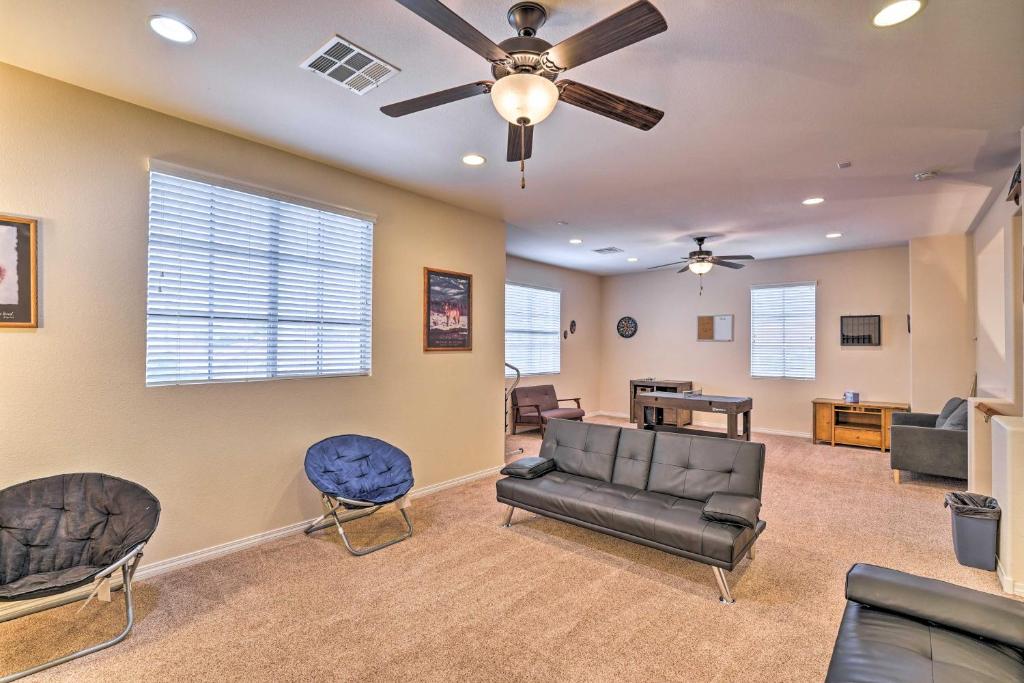 about 3,900 Sq Ft North Vegas Escape with RV Parking!, Las Vegas