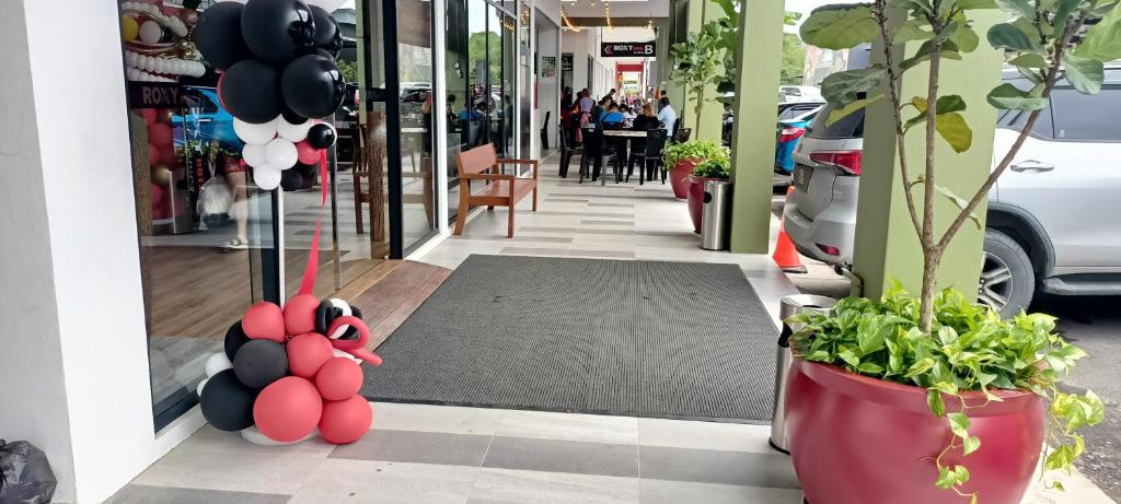 Fotografie z fotogalerie ubytování Roxy Hotel Sri Aman v destinaci Simanggang