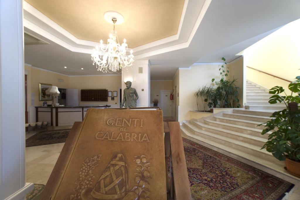 TV a/nebo společenská místnost v ubytování Hotel Santa Lucia