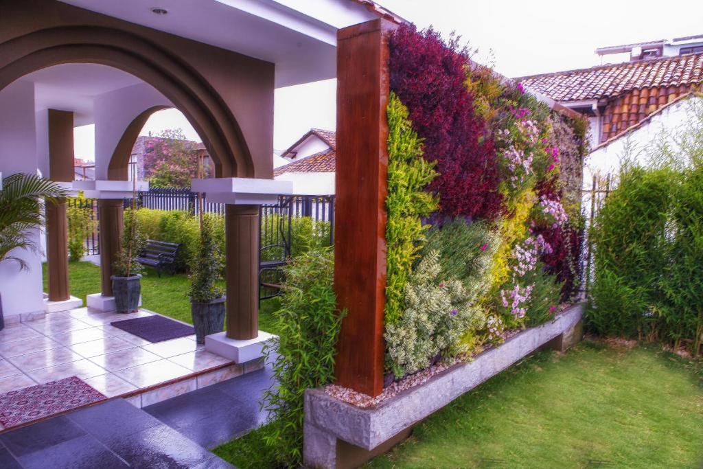 Zahrada ubytování Villa Emilia Hostal