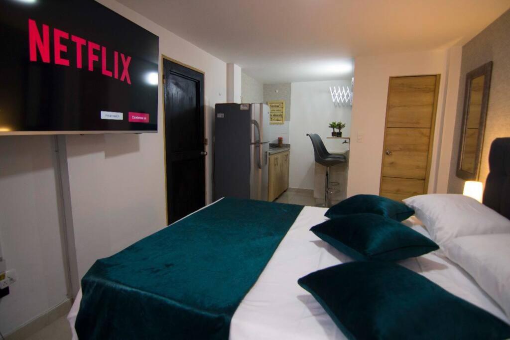 Hermoso loft, cerca al aeropuerto.