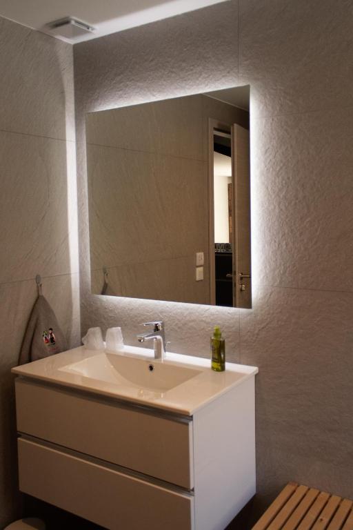 Łazienka w obiekcie Gîte Chez Tim