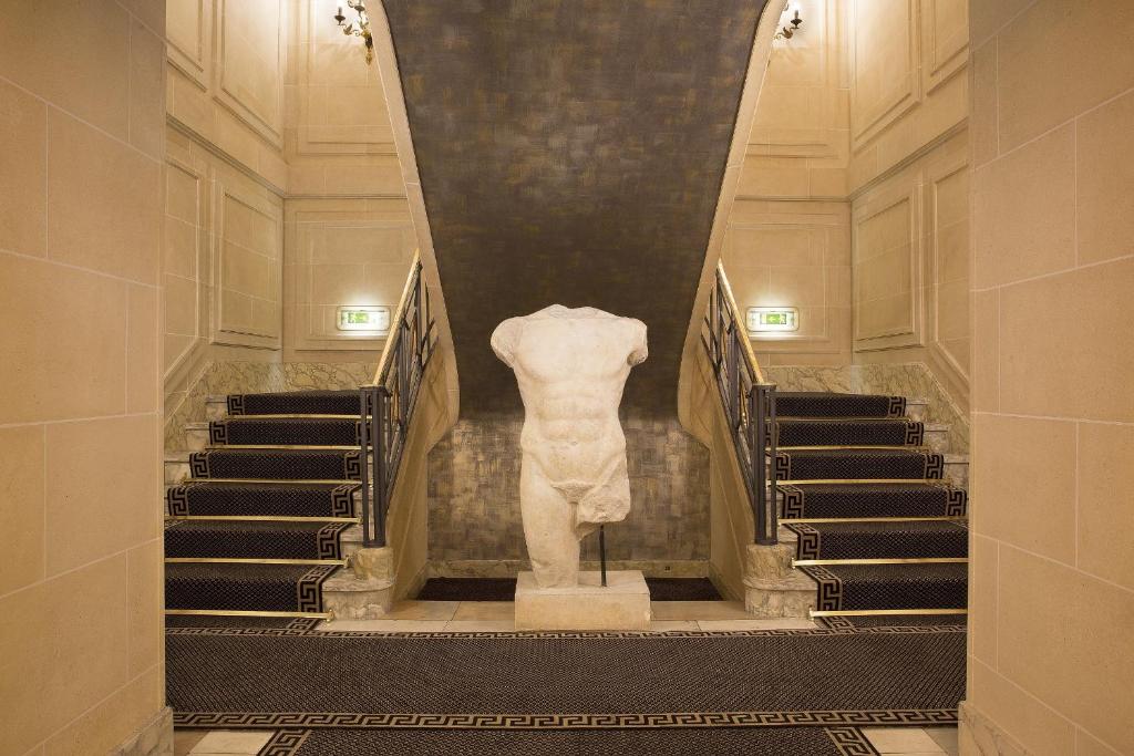 Hôtel Napoleon Paris - Resim 35
