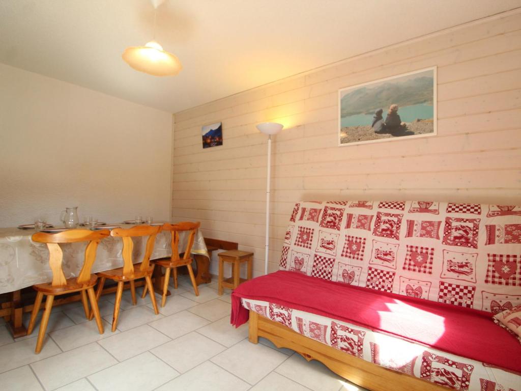 אזור ישיבה ב-Appartement Lanslevillard, 3 pièces, 6 personnes - FR-1-508-58