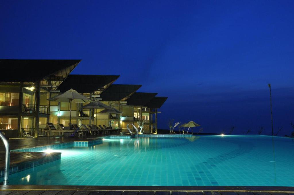 Bazén v ubytování Laya Safari Resorts & Spa nebo v jeho okolí