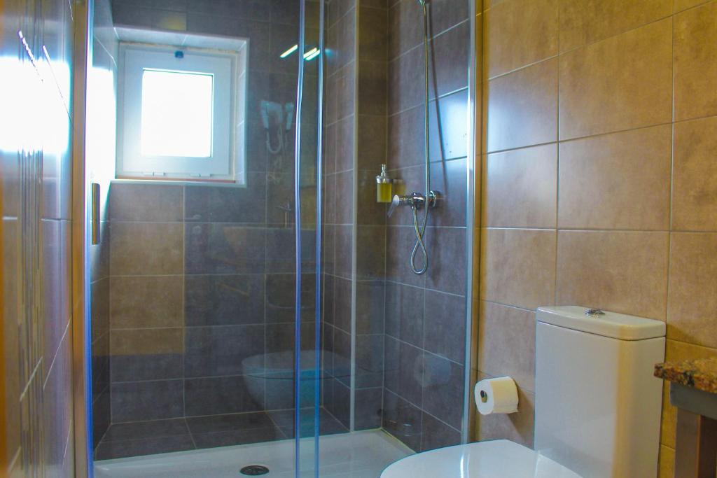 Uma casa de banho em Casa de Campo Vale do Ceira