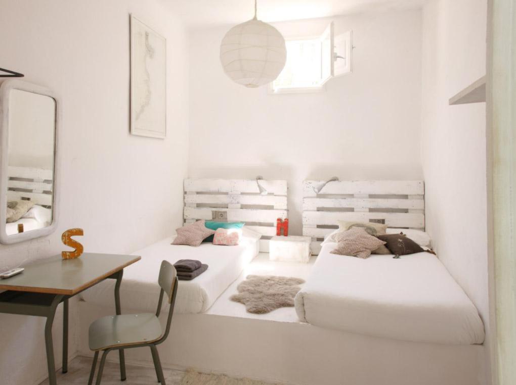 Postel nebo postele na pokoji v ubytování Fridays Flats Villa Alba