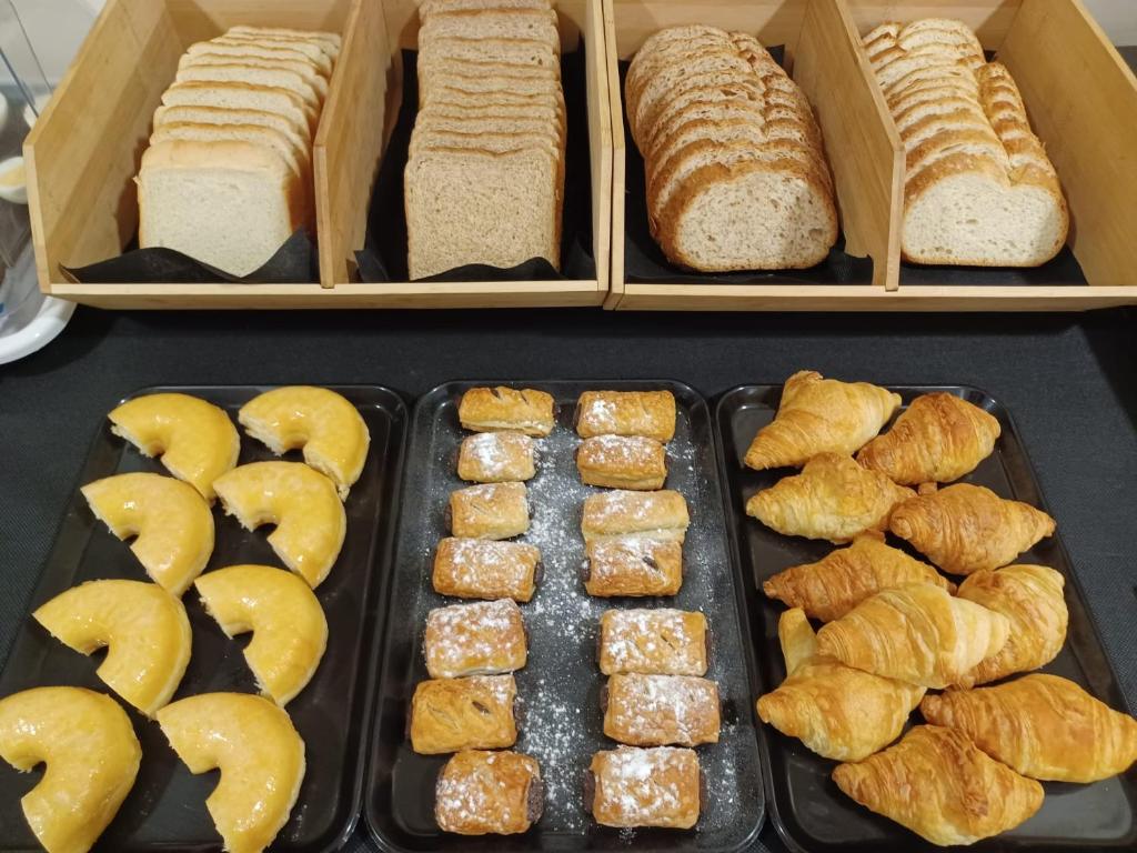 Carlos V Malaga - Resim 21