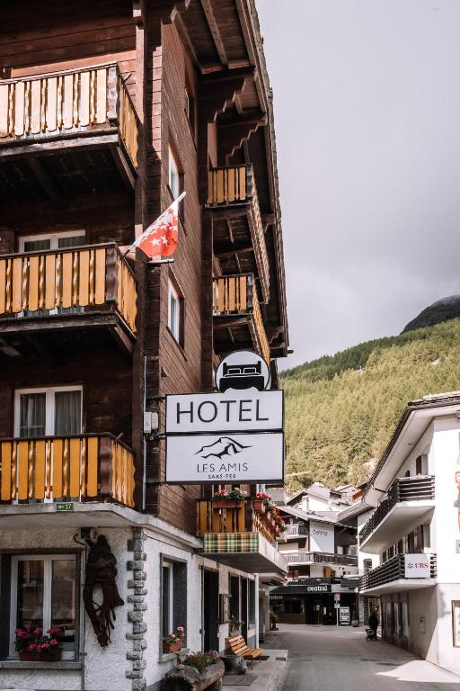 Nespecifikovaný výhled na hory nebo výhled na hory při pohledu z hotelu