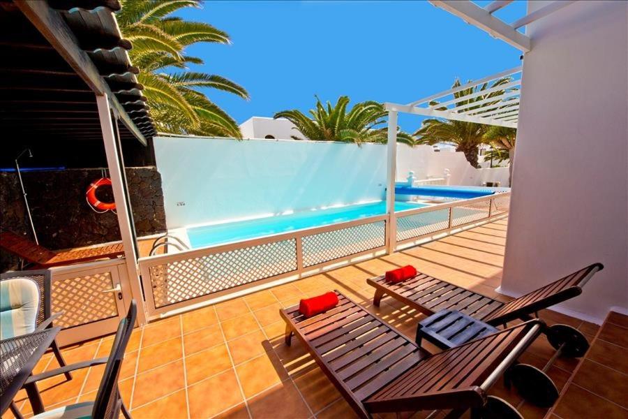 Villa Luz De La Fragata - 4 bedroom villa - Great pool area - Perfect for  families, Costa Teguise – Updated 2022 Prices