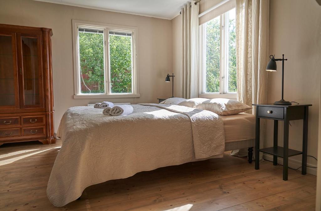 Red Haven Cottage - Casa De Tres Habitaciones