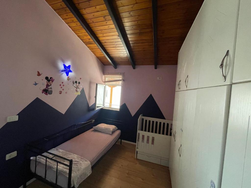 Twins house Gjirokaster - Image 7