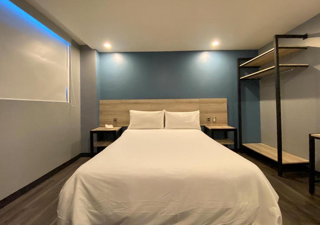 Hotel Estrella de Oriente - Economy Double Room