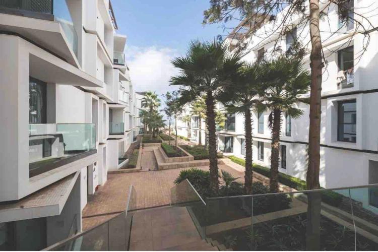 Luxury apartment Anfaplace, close to the beach, Casablanca