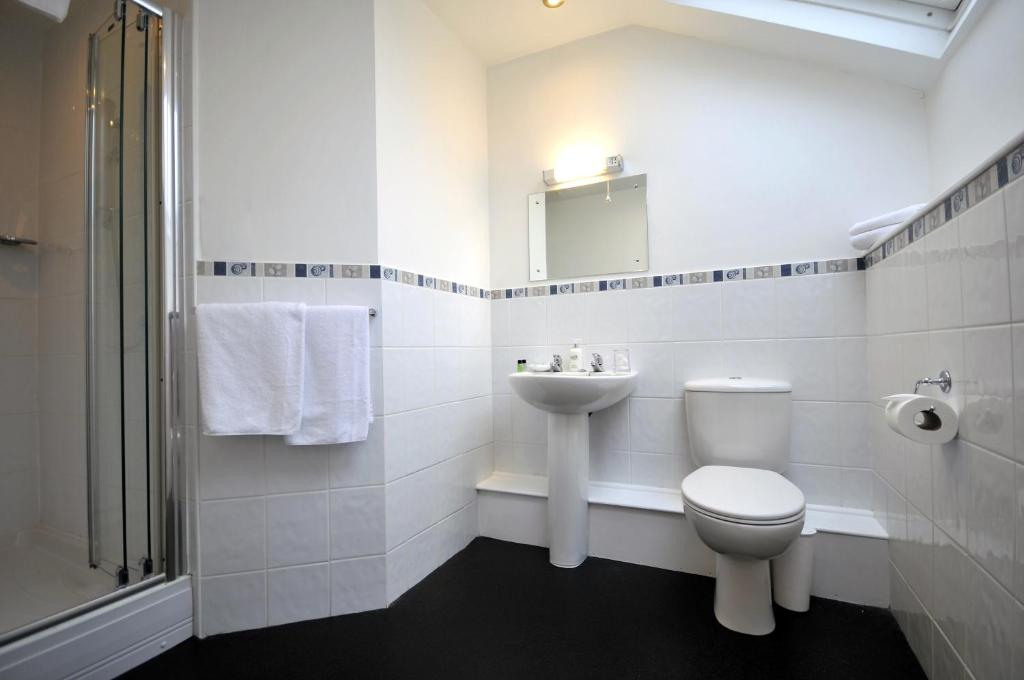 St John's Lodge Guest House incl off-site leisure club - King Kamer