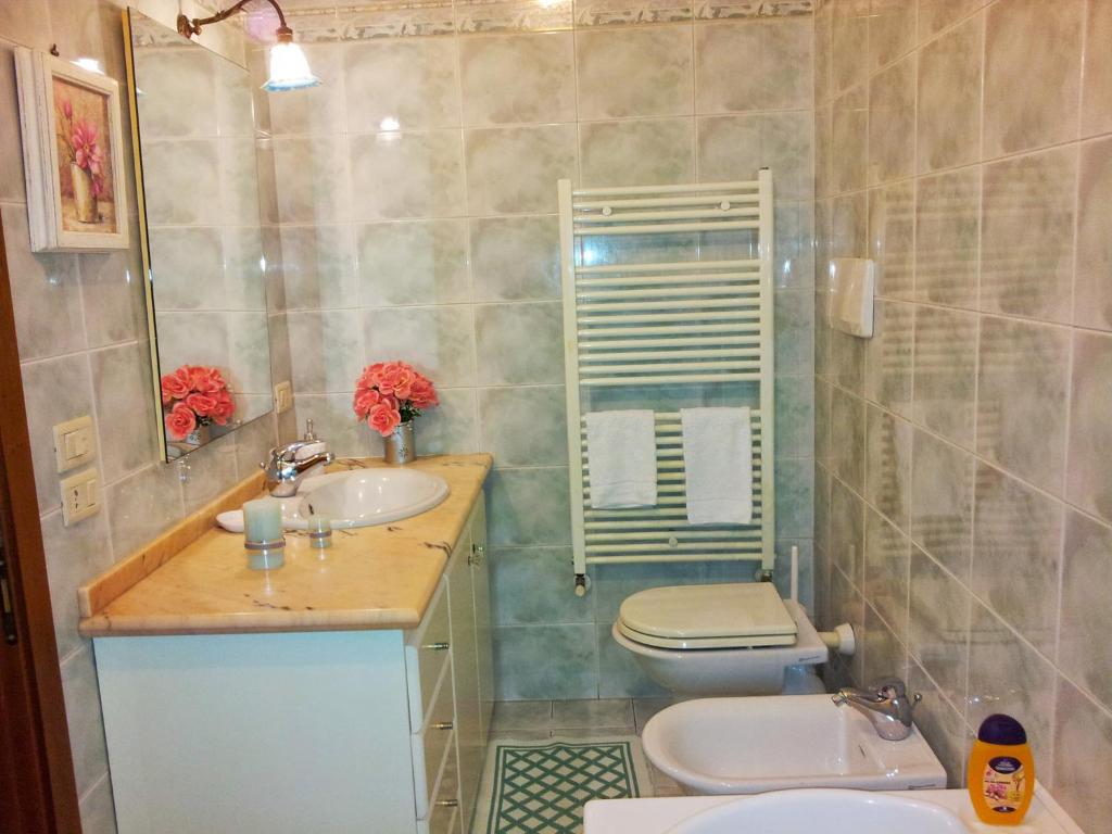 A bathroom at Assisi Casa degli Angeli