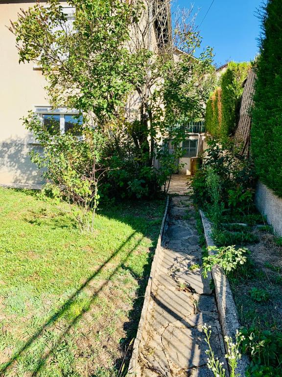 Zahrada ubytování Appartement quartier calme