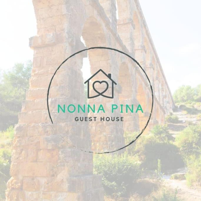 Zdjęcie z galerii obiektu Nonna Pina Guest House [Moderno Appartamento vicino Metro A]Wifi,Netflix w Rzymie