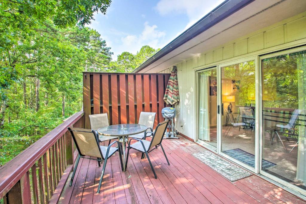 Hot Springs Village Townhome By Lake Desoto!, USA