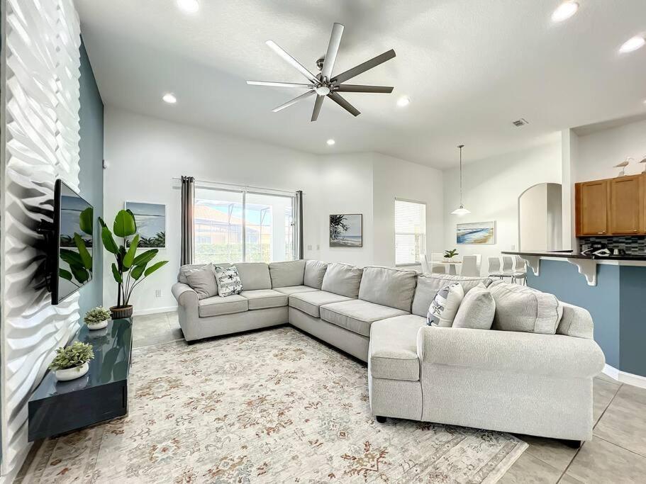 Family Vacation, 6 Bedroom House with Private Pool at Solterra Resort - Six-Bedroom House