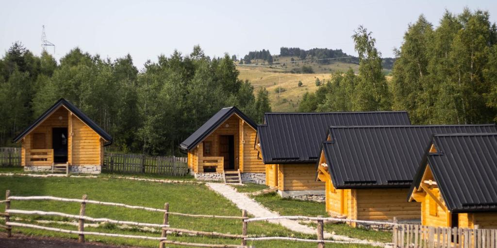 Landskap semula jadi dekat dengan lodge