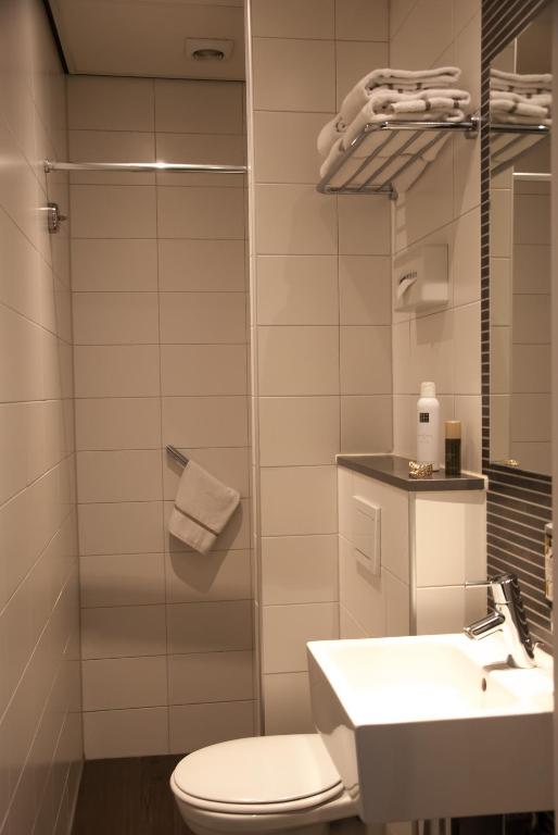 Hotel Amsterdam De Roode Leeuw - Resim 35