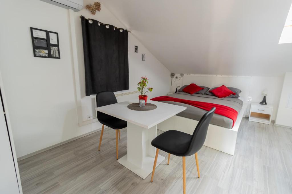 Posedenie v ubytovaní Hill apartman - MAKSIMIR Rebro