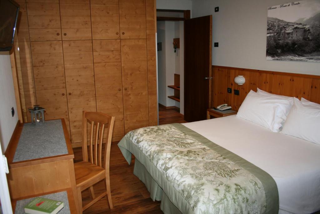 Hotel Larice Bianco - 经典双人或双床间