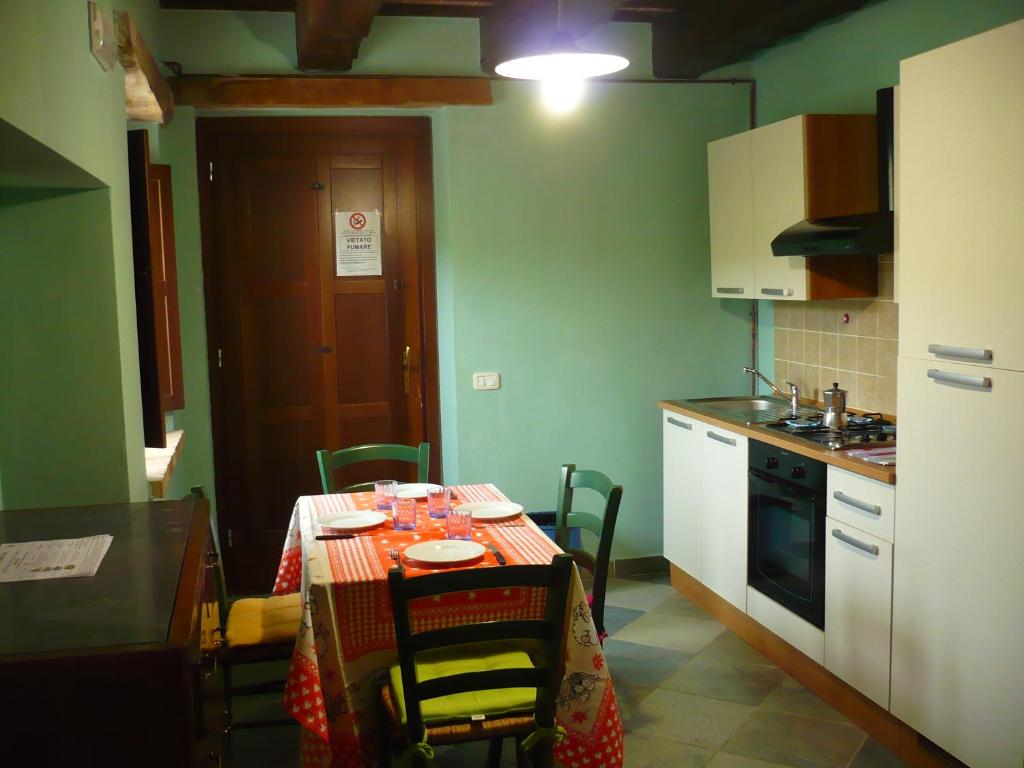 Kuchyňa alebo kuchynka v ubytovaní Agriturismo Biologico la Casa degli Gnomi