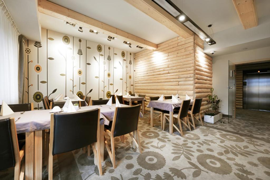 Posezení v ubytování Aparthotel Cristal Resort Szklarska Poręba by Zdrojowa