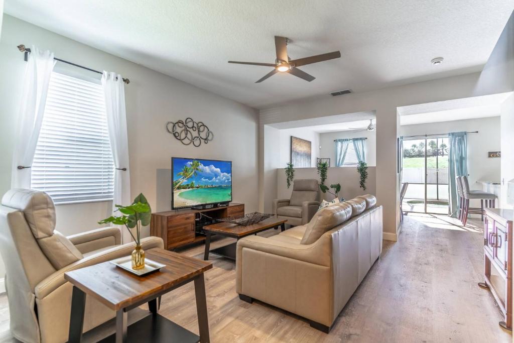 185 Winwood Bay, Davenport (updated prices 2024)